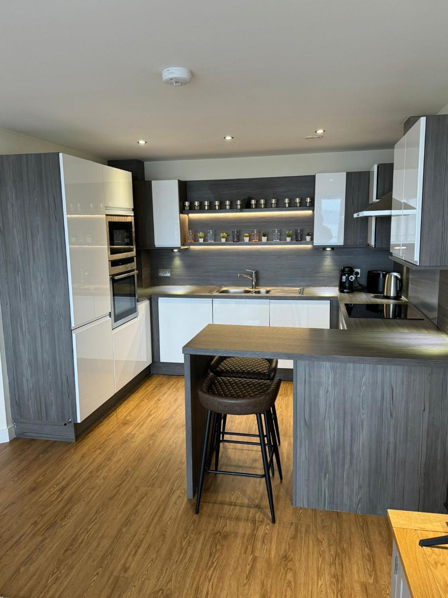 The Waterfront Apartment